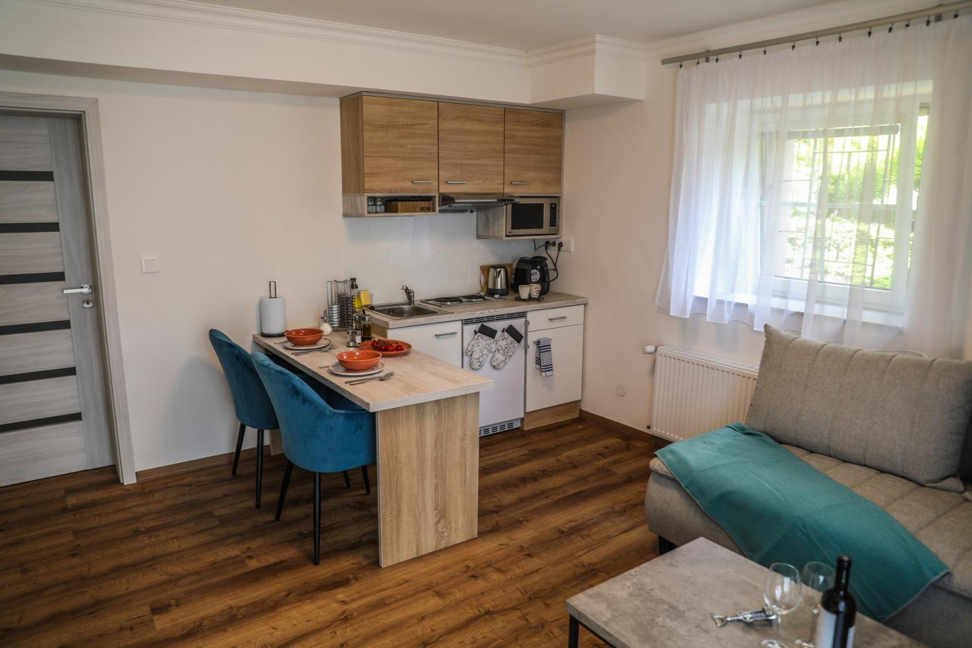 Apartment Irma Карлови Вари Екстериор снимка